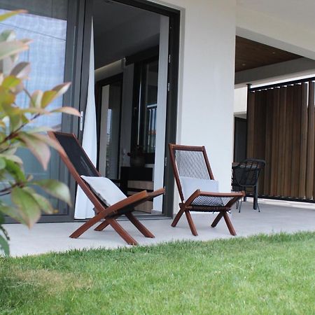 Aella Apartments Никити Экстерьер фото