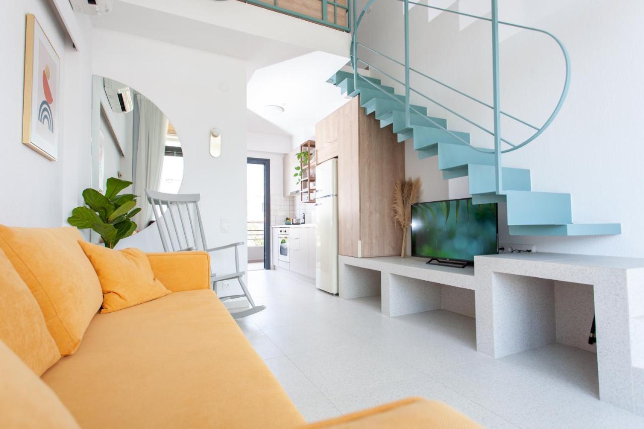 Aella Apartments Никити Экстерьер фото