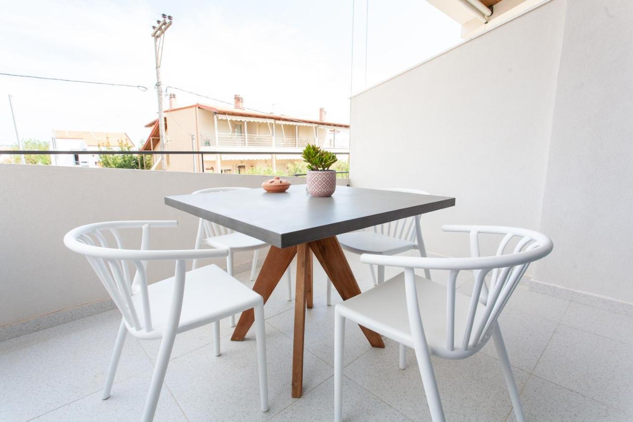 Aella Apartments Никити Экстерьер фото