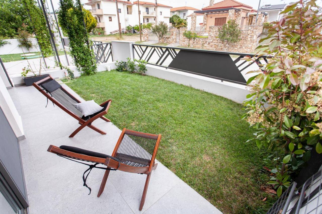 Aella Apartments Никити Экстерьер фото