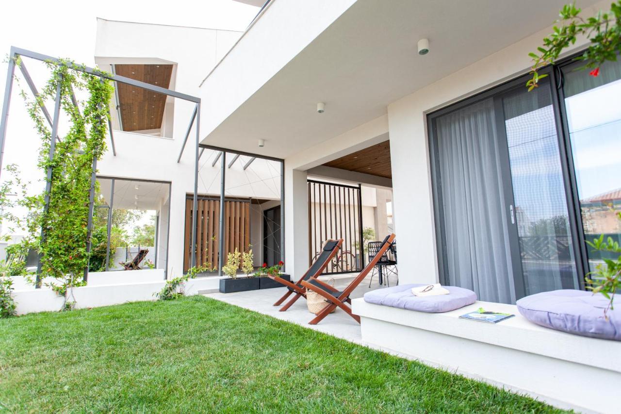 Aella Apartments Никити Экстерьер фото